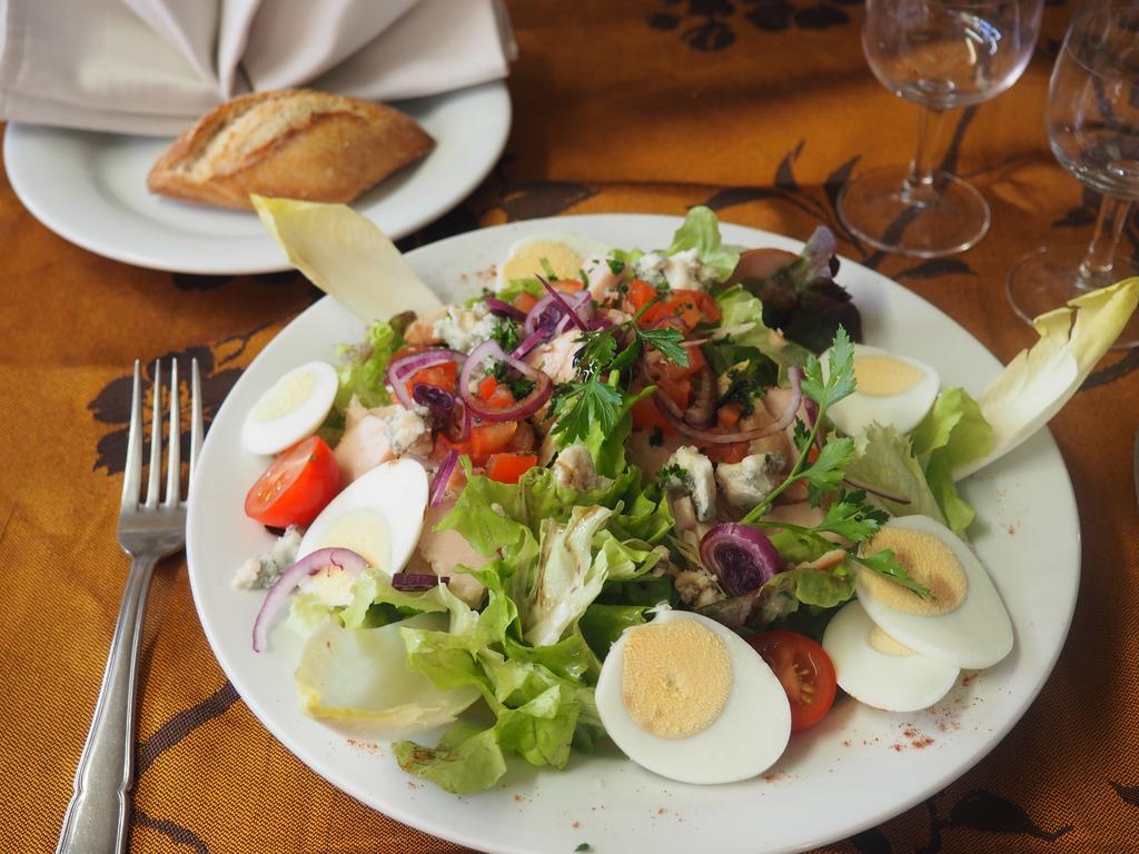 Hotel Restaurant La Manse Dornecy Kültér fotó
