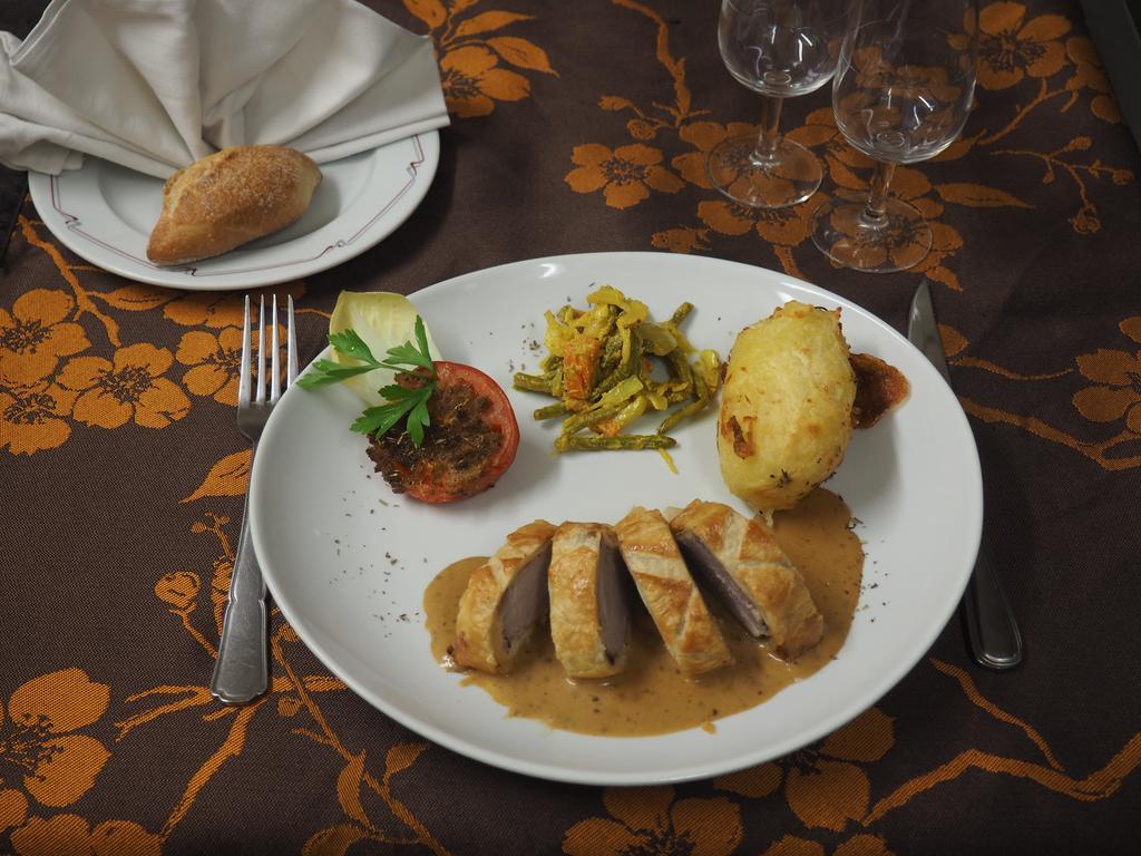 Hotel Restaurant La Manse Dornecy Kültér fotó