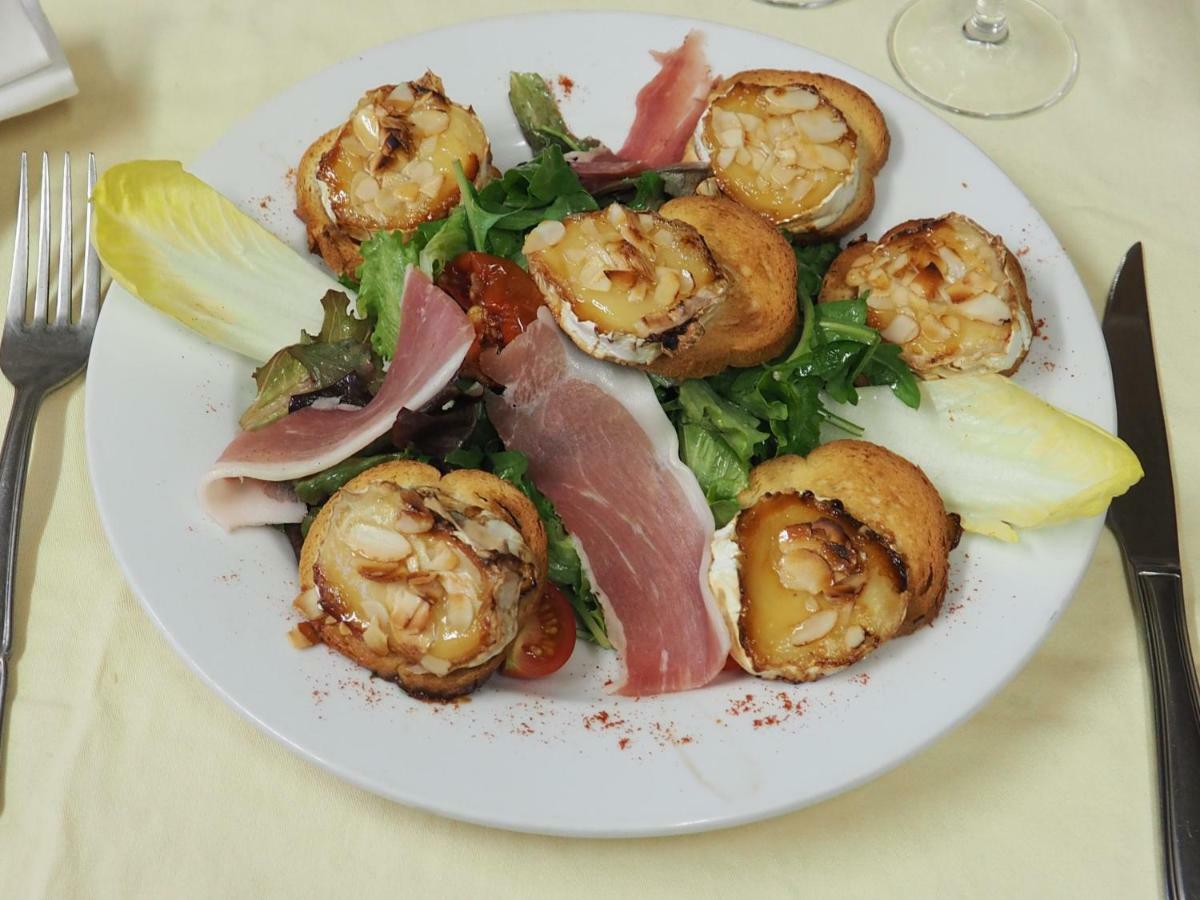 Hotel Restaurant La Manse Dornecy Kültér fotó