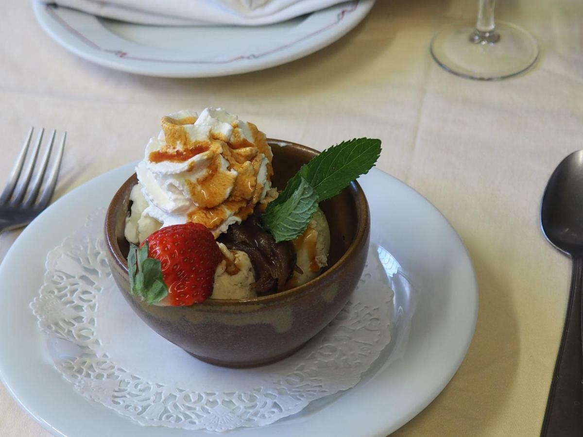 Hotel Restaurant La Manse Dornecy Kültér fotó