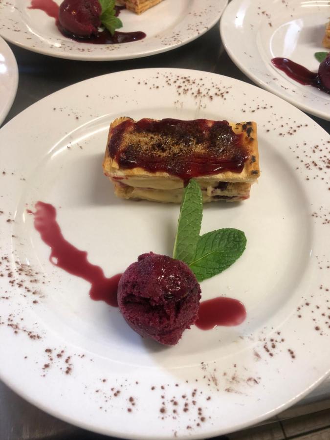 Hotel Restaurant La Manse Dornecy Kültér fotó